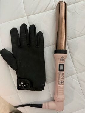 Lange Rose Gold and Light Pink Curling Wand with Black Heat Glove